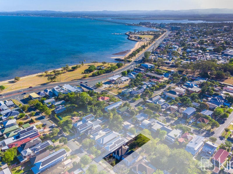 21 Mclennan Street, Woody Point, QLD 4019