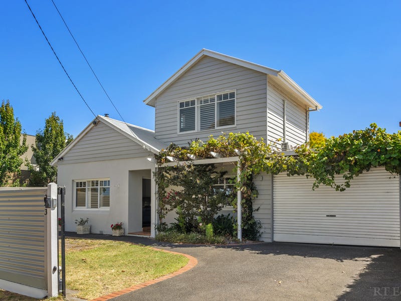 243 Dunns Road, Mornington, VIC 3931