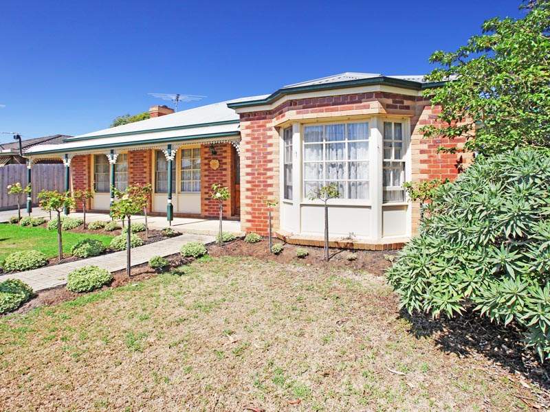 13 Ainslie Avenue, Grovedale, Vic 3216 Property Details