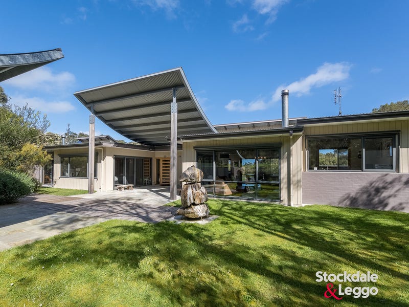 105 Albert Ruttle Drive, Inverloch, Vic 3996 Property Details