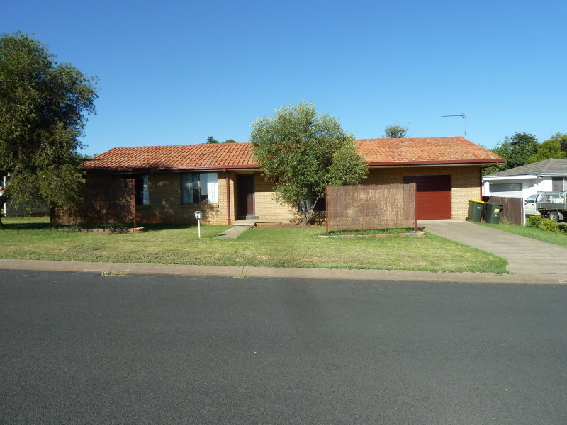 73 Harrier Parade, Calala, NSW 2340