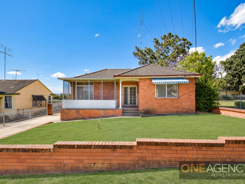 215 Jamison Road, Penrith, NSW 2750 Property Details