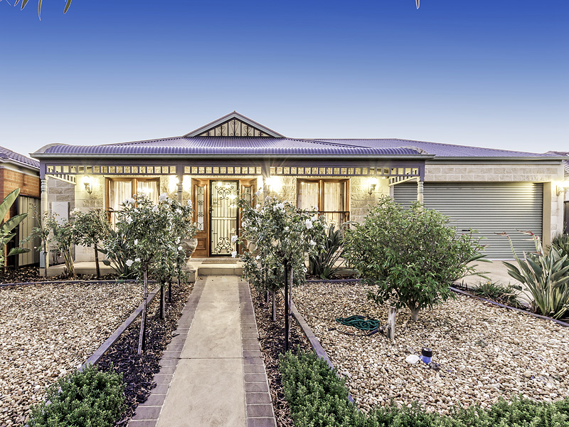 9 NIGHTHAWK ROAD, Tarneit, Vic 3029 Property Details