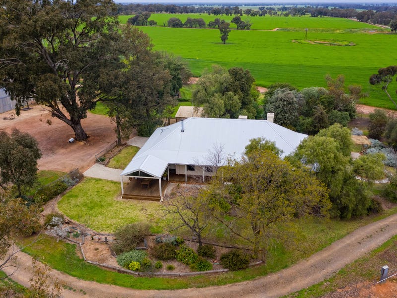 194 Corona Road, Corowa, NSW 2646