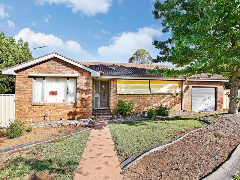 12 Weemala Cres, Bradbury, NSW 2560 Property Details