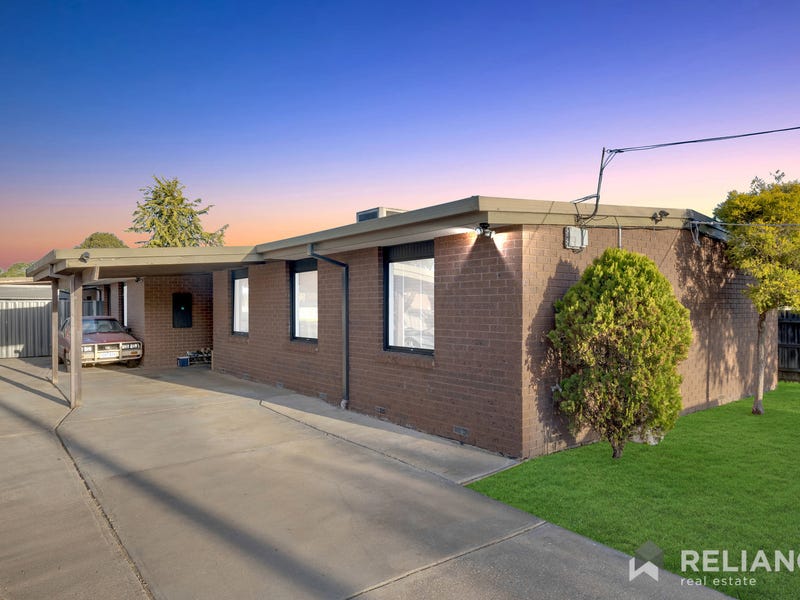 6 Fay Street, Melton, Vic 3337 House for Sale
