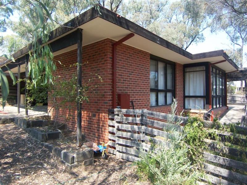 6 McIvor Court, Kennington, Vic 3550 Property Details