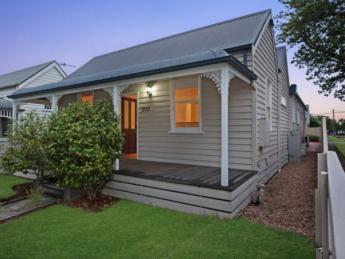 202 Pleasant Street South, Newington, Vic 3350 Property Details