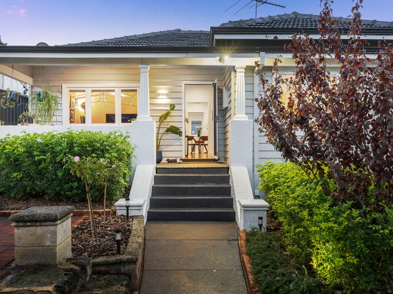 2A The Strand, Bayswater, WA 6053 Property Details