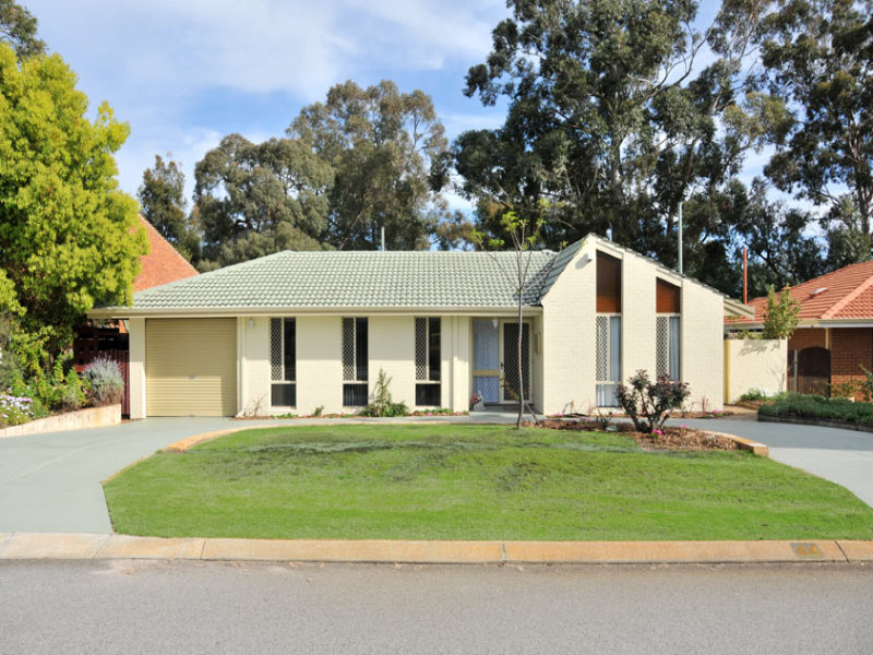 44 Grenadier Drive, Thornlie, WA 6108