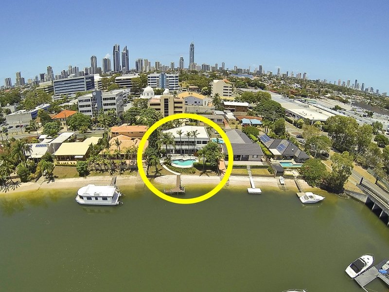 104 Upton Street, Bundall, Qld 4217 Property Details