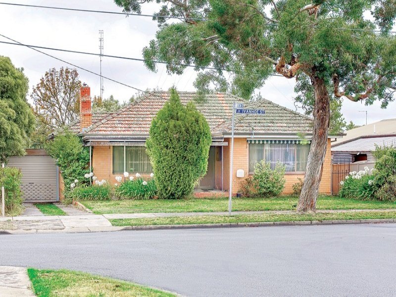 24 Ivanhoe Street, Wendouree, Vic 3355 Property Details