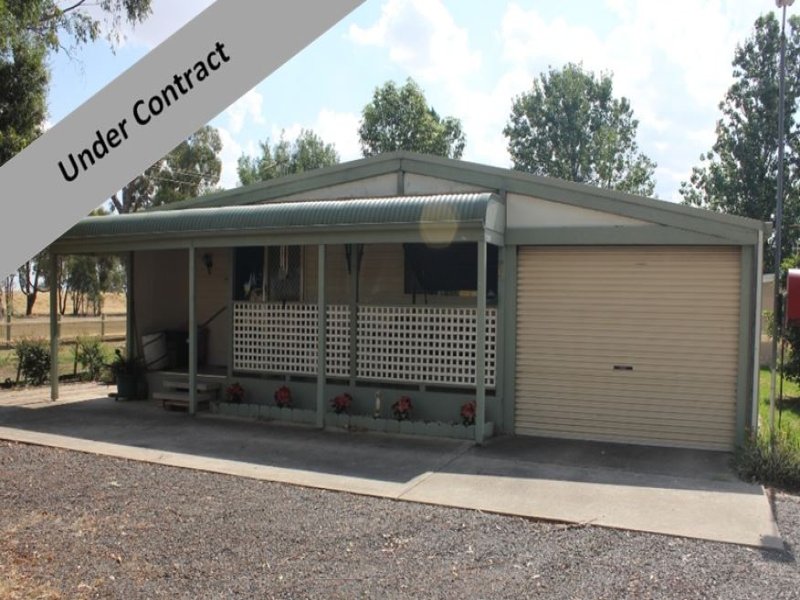 Cabin 61 Westside Caravan Park Yarrawonga Vic 3730 Property Details