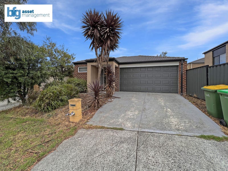 30 Botham Cres, Pakenham, VIC 3810