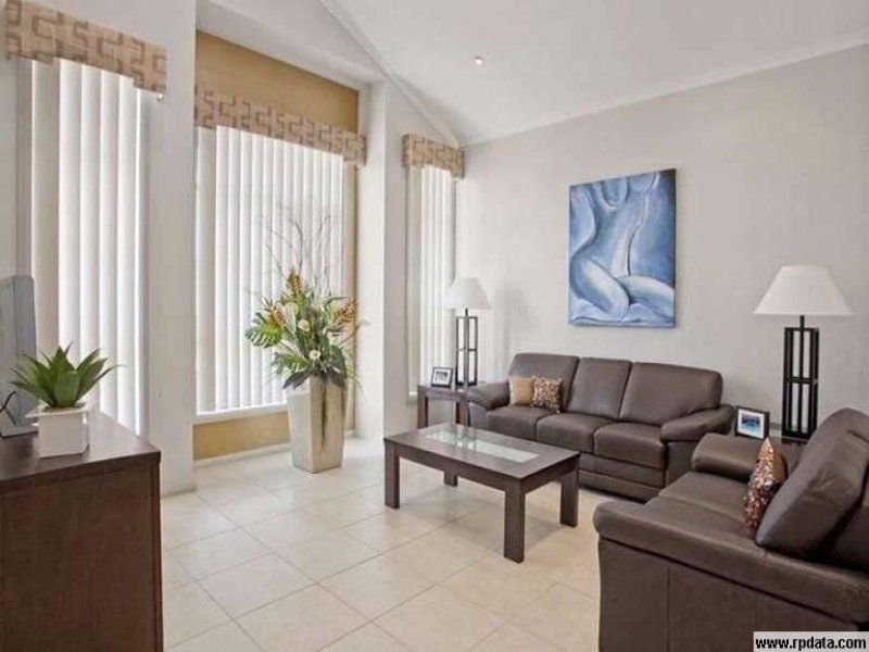 18 Folkes Street, Elderslie, NSW 2570