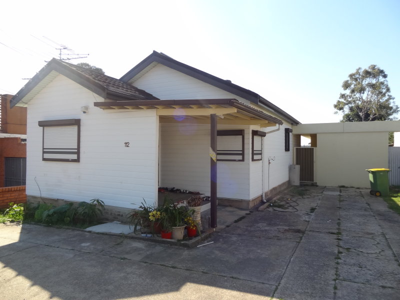112 Neville Street, Smithfield, NSW 2164 Property Details