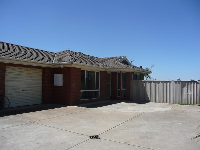 126B Woods Road, Yarrawonga, Vic 3730 Property Details