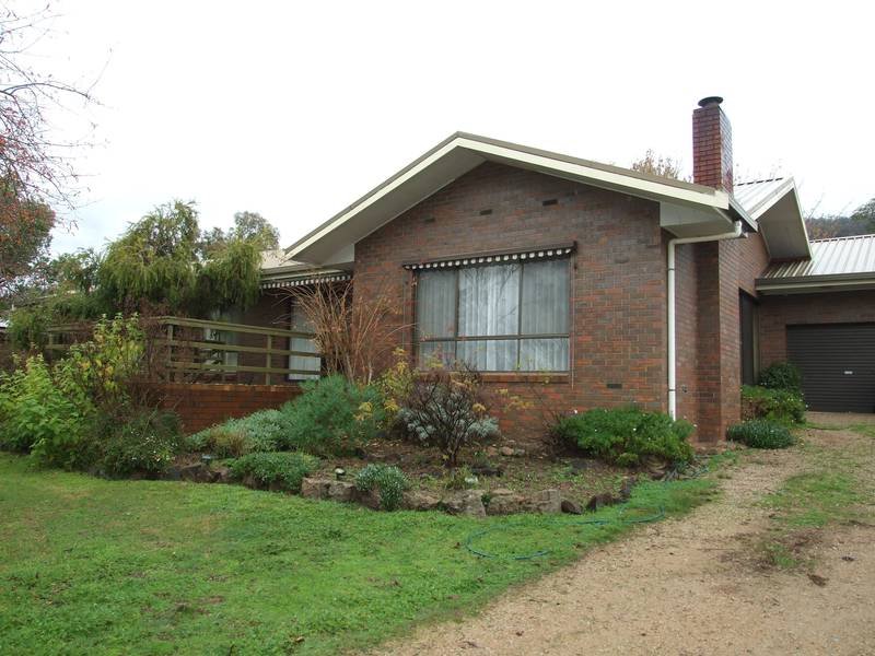 Property 105837608, Glenrowan, Vic 3675 Property Details