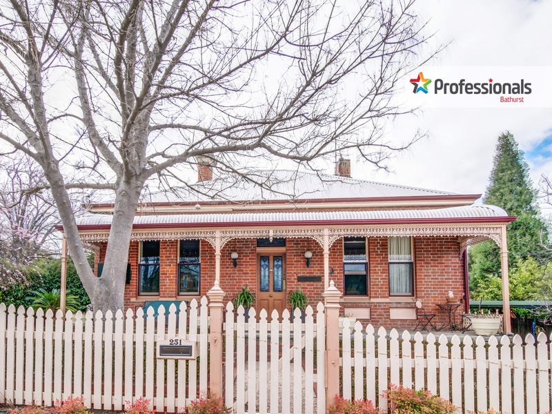 251 Piper Street, Bathurst, NSW 2795 Property Details