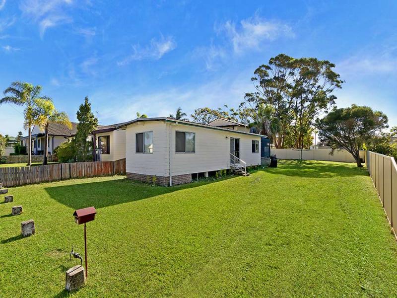 23 Merrendale Avenue, Gorokan, NSW 2263