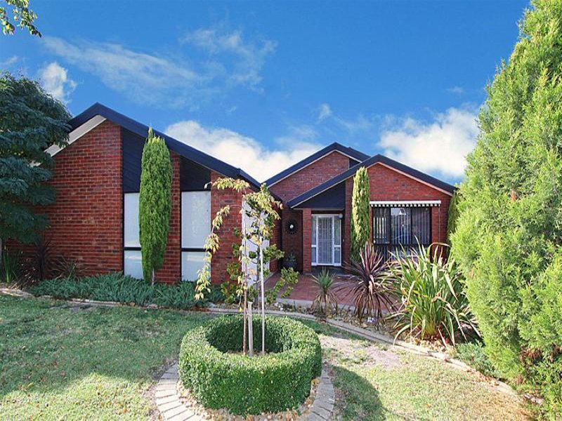 4 Queens Parade, Hillside, VIC 3037