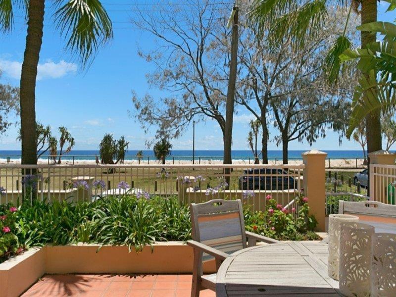 49/122 'La Grande' Old Burleigh Road, Broadbeach, Qld 4218 Property