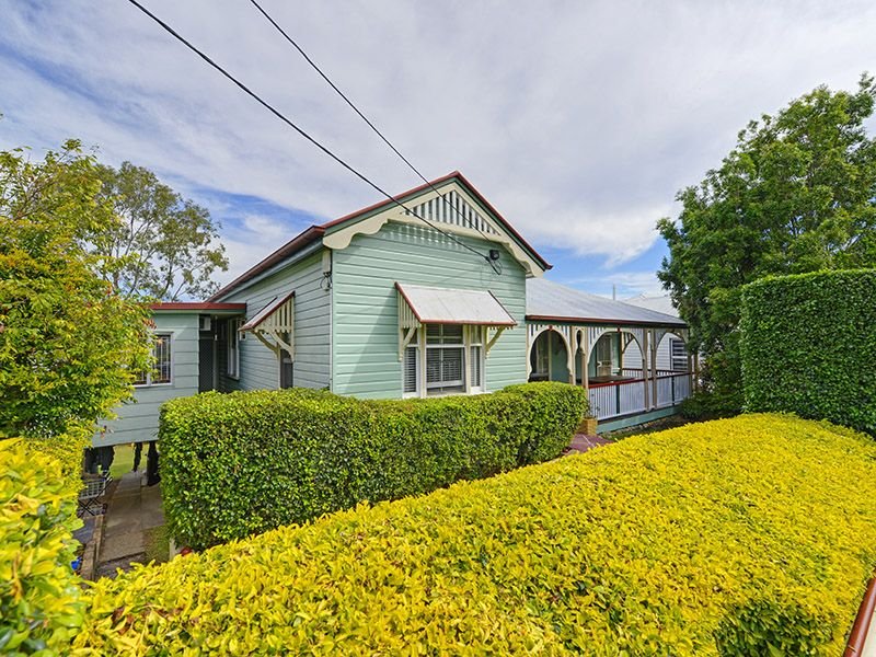 11 Tennyson Street, Norman Park, QLD 4170