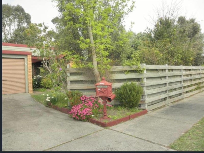 33 Rangeview Drive, Traralgon, Vic 3844 Property Details