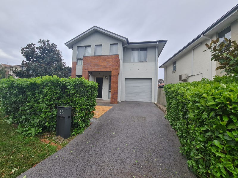 55 Mary Ann Drive, Glenfield, NSW 2167