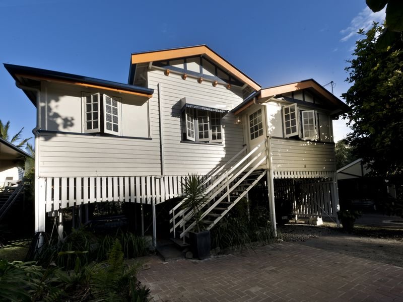 19 404 McCoombe Street Mooroobool Qld 4870 Property Details