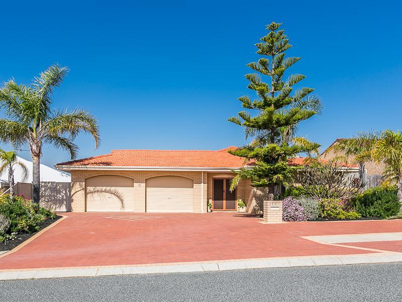 11 Dalton Crescent, Kingsley, WA 6026 Property Details