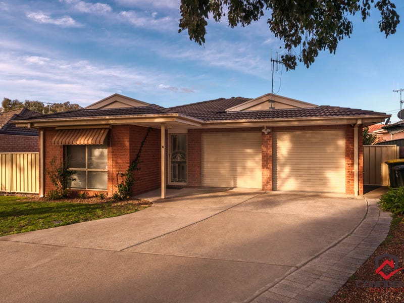 76 Archdall Street, Dunlop, ACT 2615 Property Details