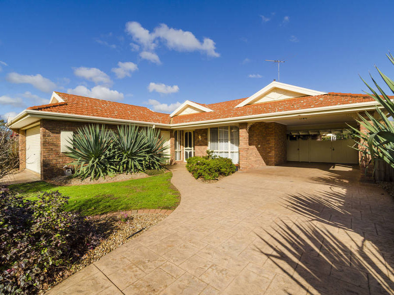 32 Montpellier Drive, Werribee, Vic 3030 Property Details