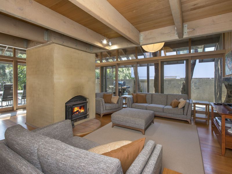 24 Rosedale Parade, Rosedale, NSW 2536 Property Details