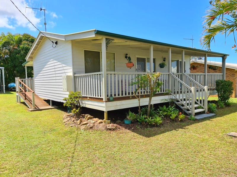 23 Seaview Avenue, Maaroom, QLD 4650