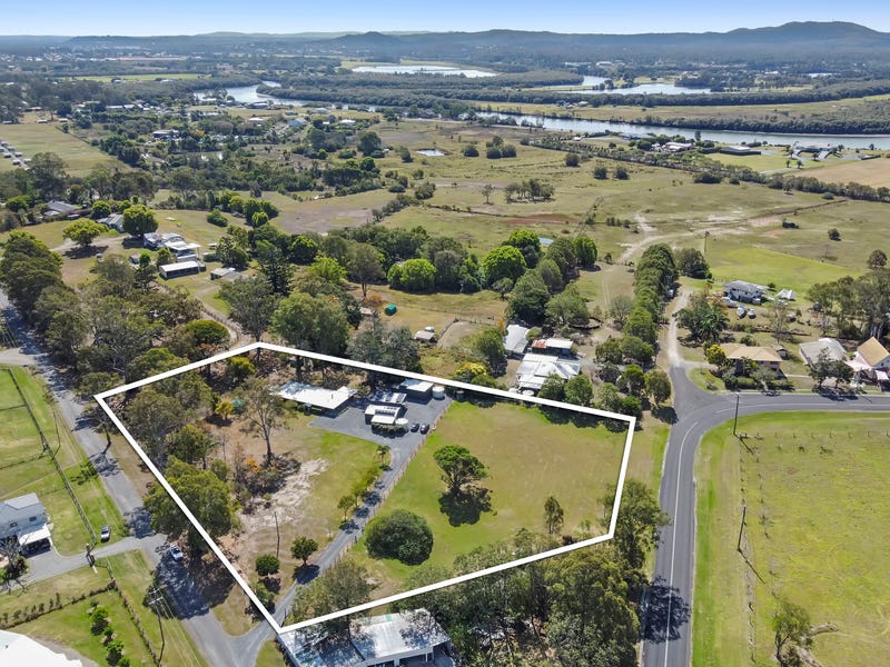 8 Marlowe Road, Alberton, Qld 4207 Property Details