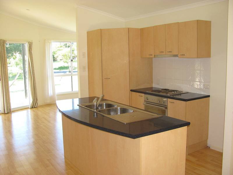 9 Greenhaven Close, Nambour, Qld 4560 Property Details