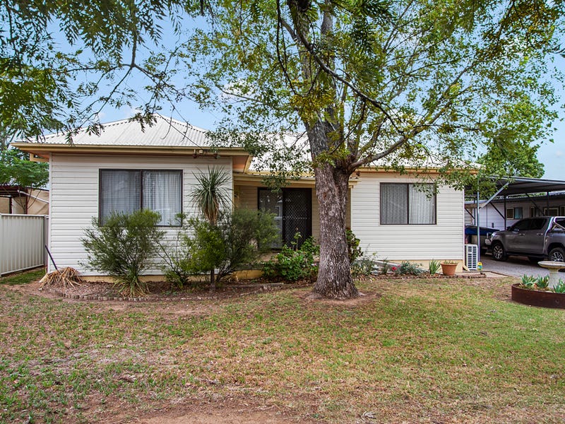 2 Bruce Street, Tamworth, NSW 2340 House for Sale