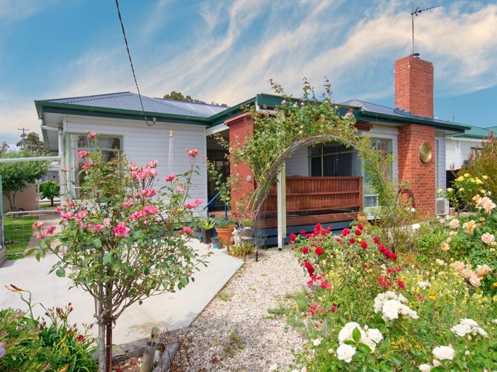 29 Burke Street, Beaufort, Vic 3373 Property Details