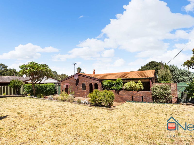 2 Galliers Avenue, Armadale, WA 6112 Property Details