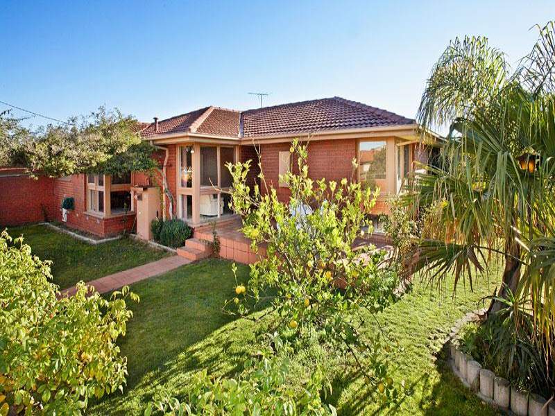 33 Scott Avenue, Clayton South, VIC 3169