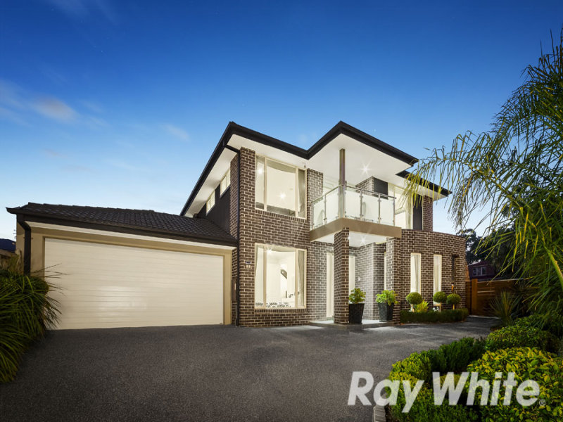 2 The Range Boulevard, Croydon, Vic 3136 Property Details