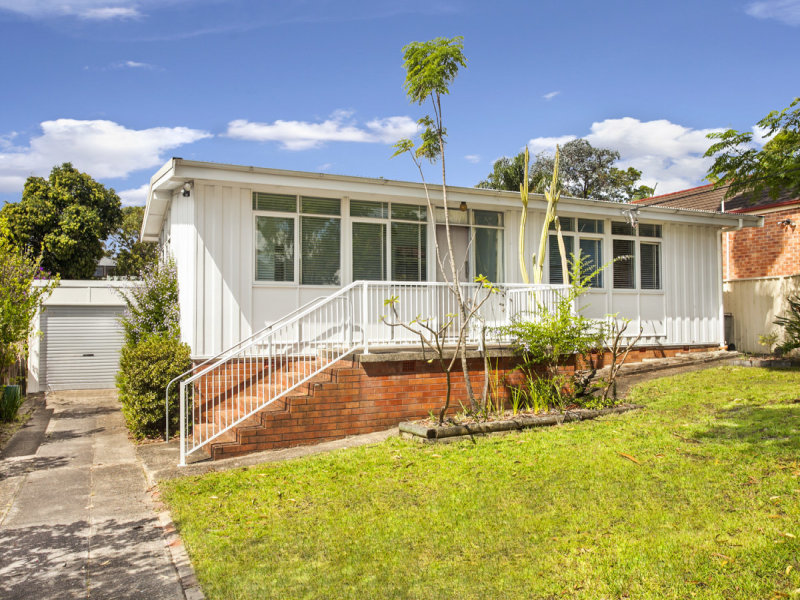 12 Forest Road, Heathcote, NSW 2233