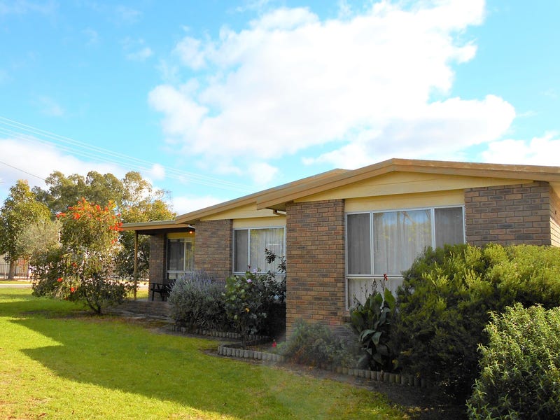 1 Railway Crescent, Gnowangerup, WA 6335 House for Sale realestate