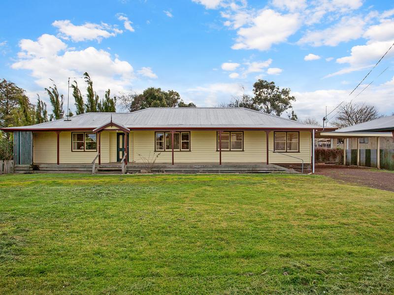 1 Murnane, Terang, Vic 3264 Property Details