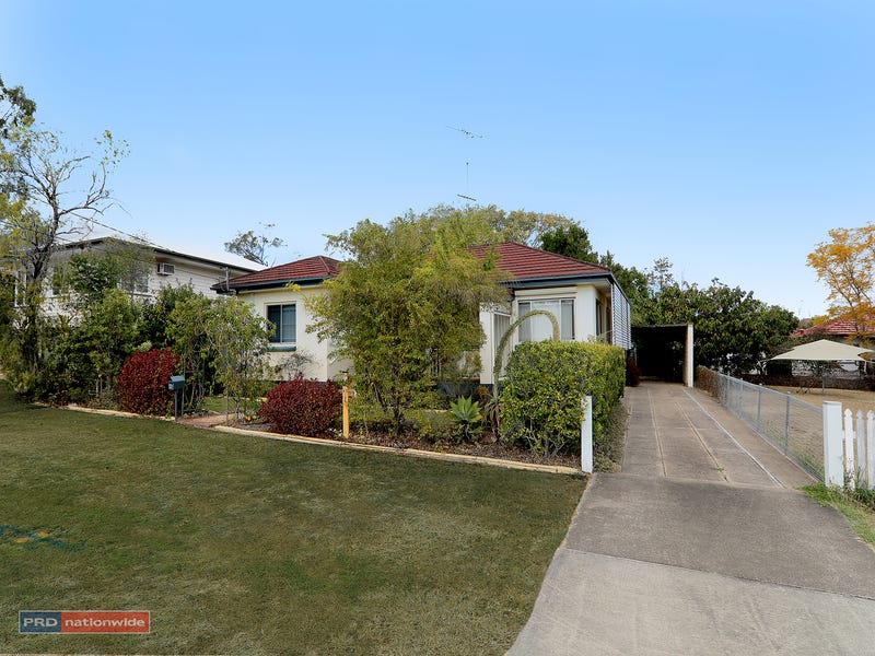 4 Moffatt Street, Ipswich, QLD 4305