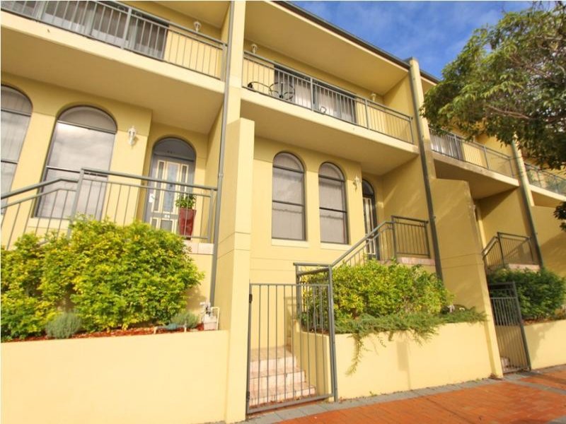 29/7183 Smith St, Wollongong, NSW 2500 Property Details
