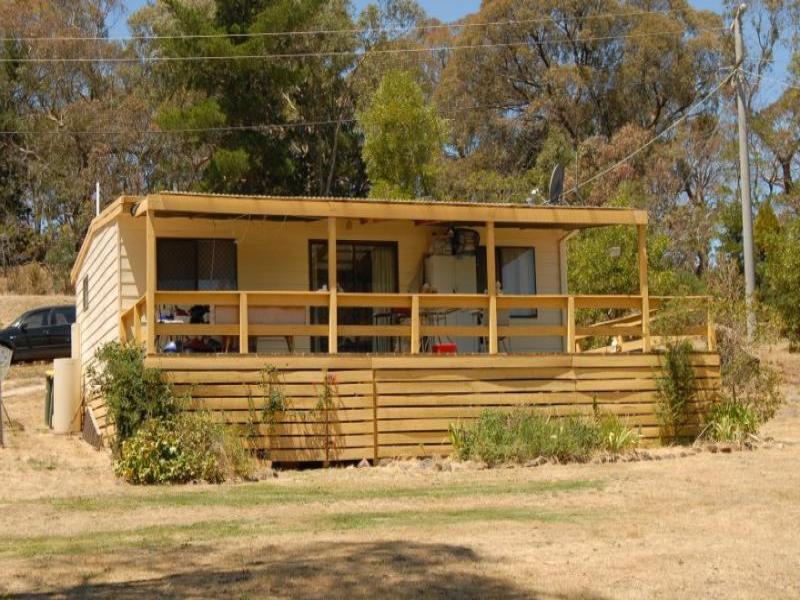 32 Young Street, Linton, Vic 3360 Property Details