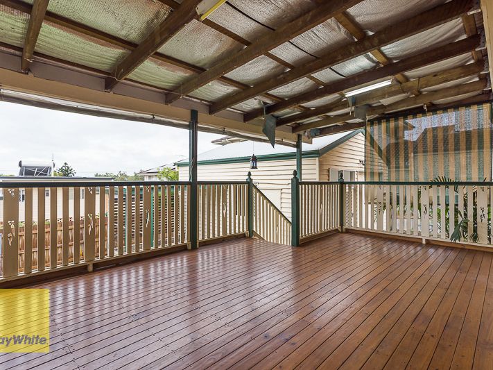 15 Waratah Avenue, Carina, Qld 4152