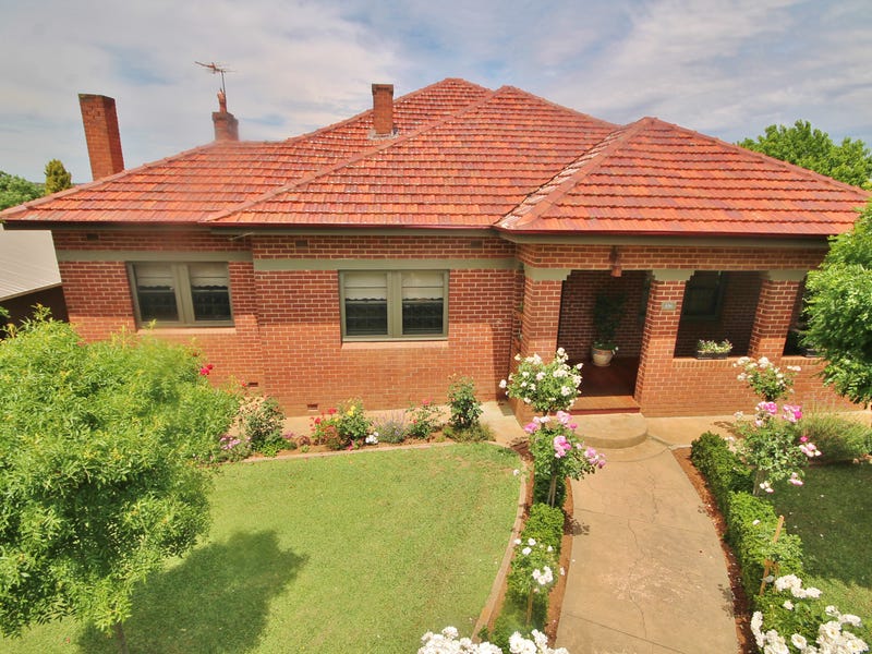 98 William Street, Young, NSW 2594 Property Details